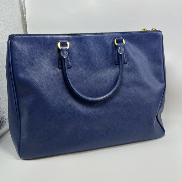 PRADA Lux Double Zip Saffiano Leather Tote Bag - Picture 3 of 7